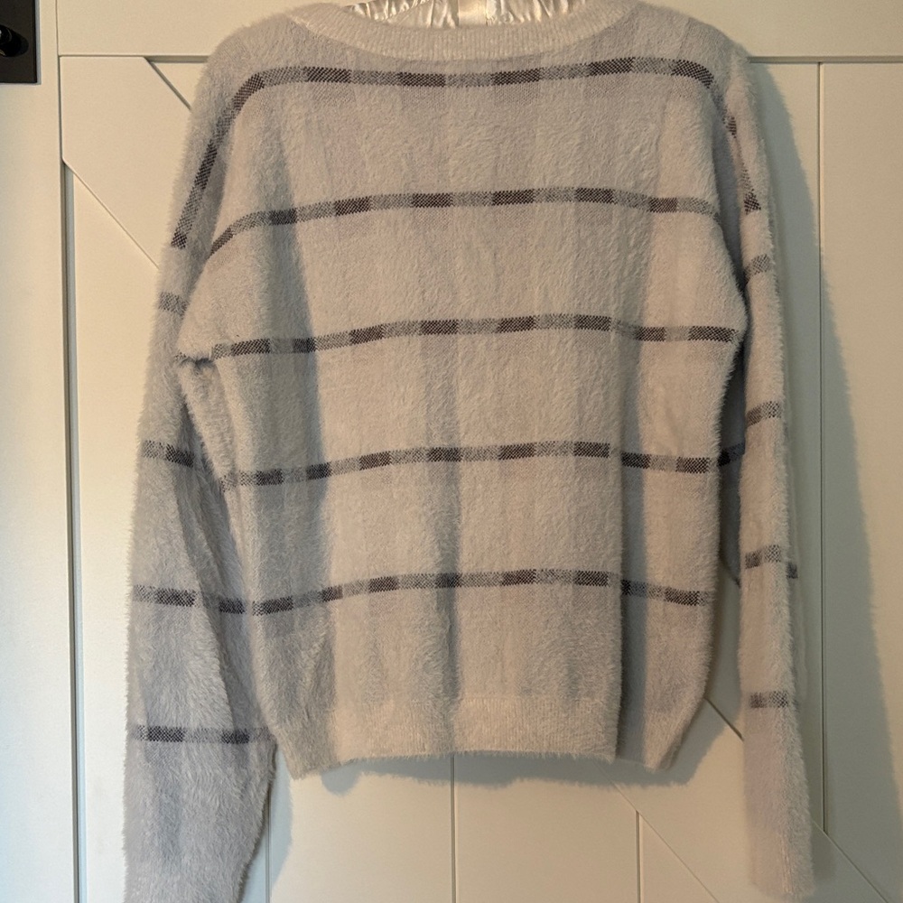 Cyrus Women's Soft Gray and Black Striped Sweater - Picture 4 of 8
